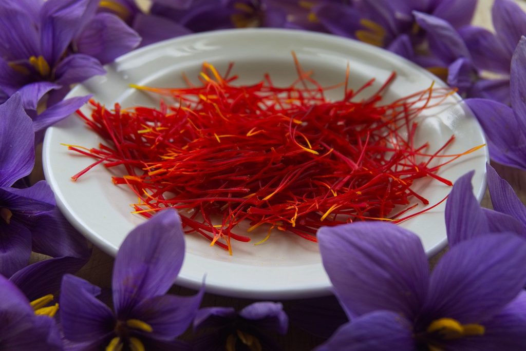 www.herbalvoice.lk-Natural Saffron-කුංකුම -Saffron -3.jpg